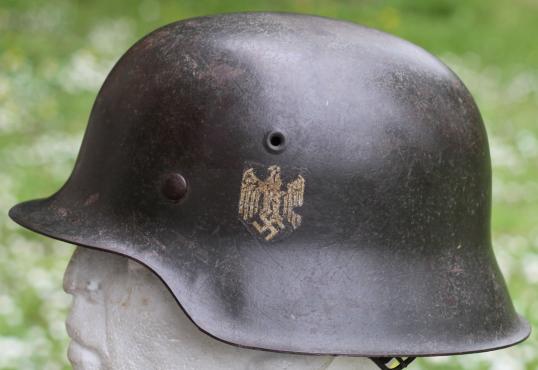 GERMAN M42 SINGLE DECAL ARMY HELMET - K.I.A.