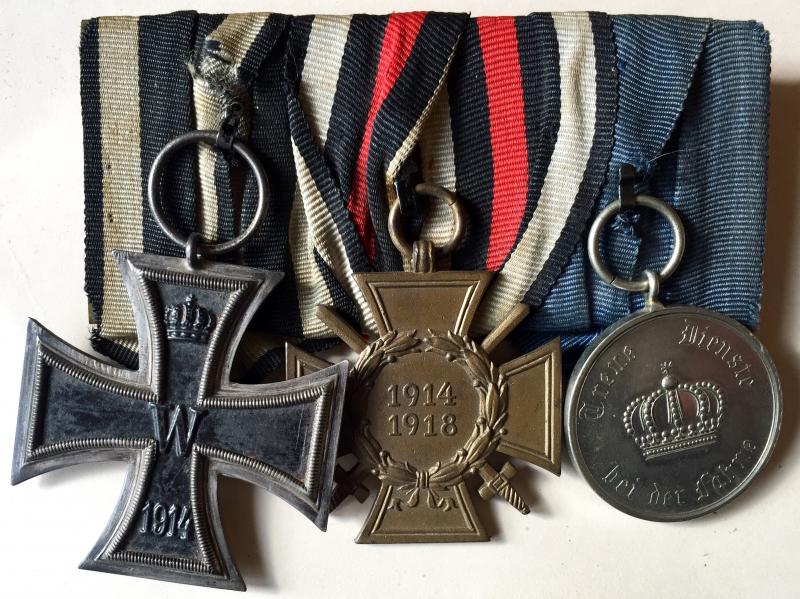 WW1 GERMAN - COURT MOUNTED MEDAL GROUPING