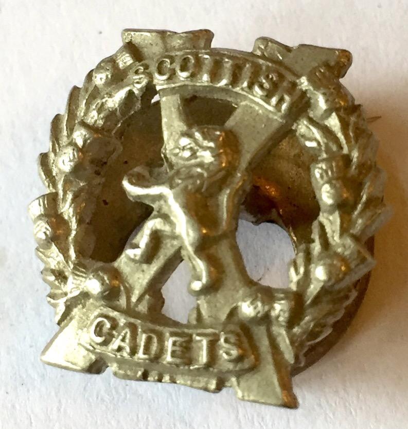 WW2 - SCOTTISH CADETS LAPEL BADGE