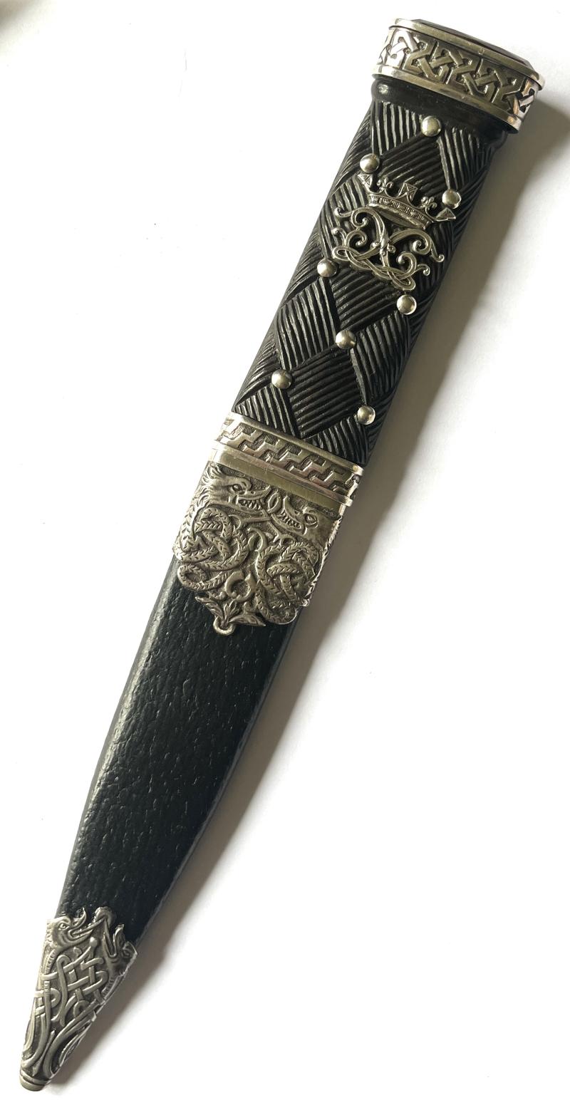 ARGYLL & SUTHERLAND HIGHLANDERS EDINBURGH SILVER SKEAN DHU