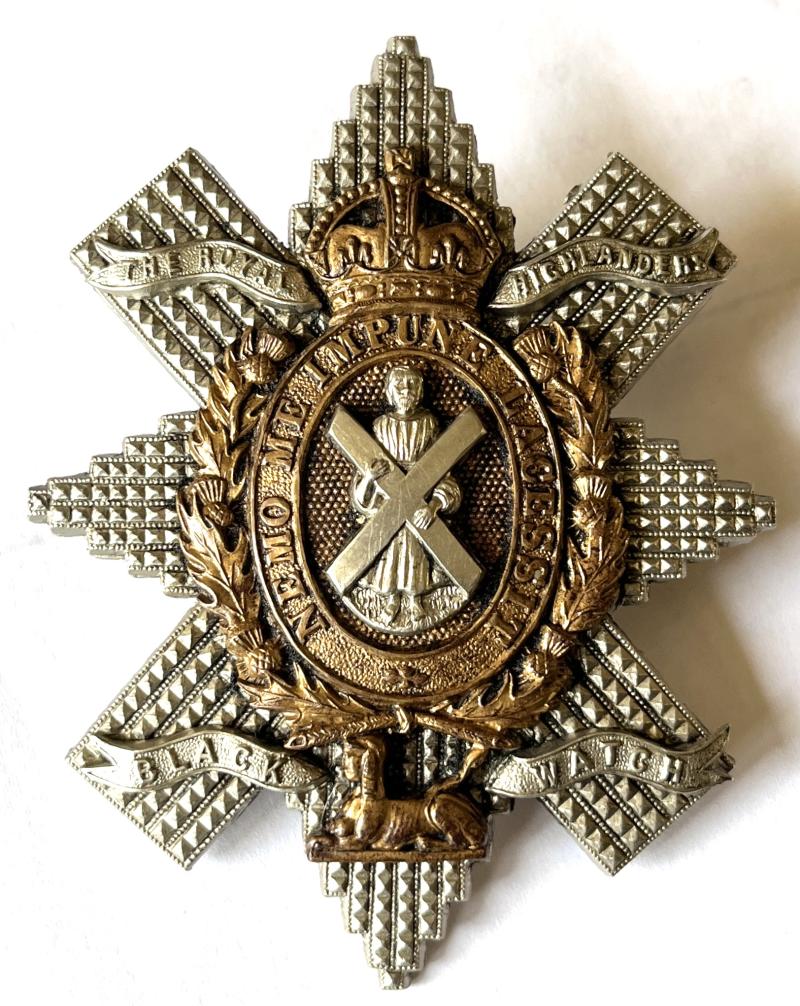 WW1 - BLACK WATCH - OFFICERS/SERGEANTS - LONG SCROLLS -  CAP BADGE