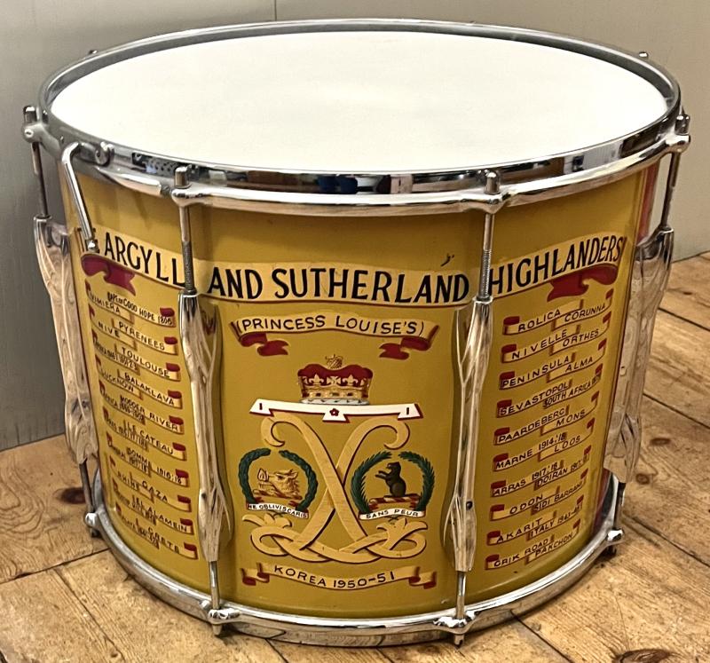 1ST BTN. - ARGYLL & SUTHERLAND HIGHLANDERS - PIPE BAND - TENOR DRUM C/W BATTLE HONOURS - POTTERS