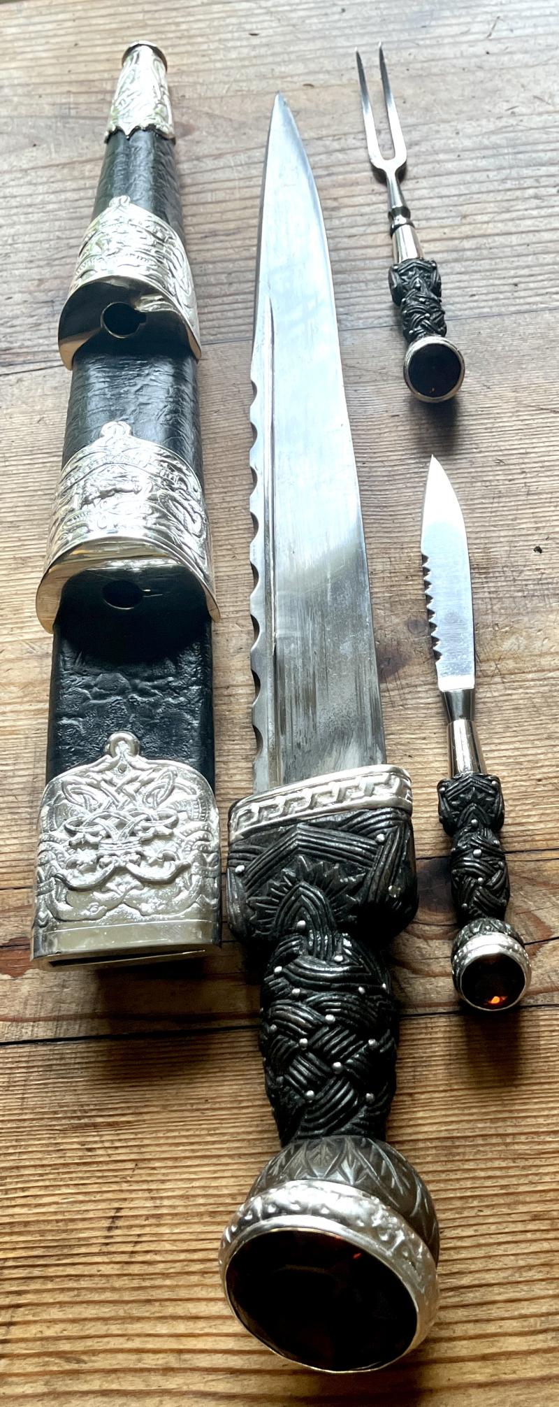 ARGYLL & SUTHERLAND HIGHLANDERS WW2 OFFICERS DIRK - ANDERSON EDINBURGH