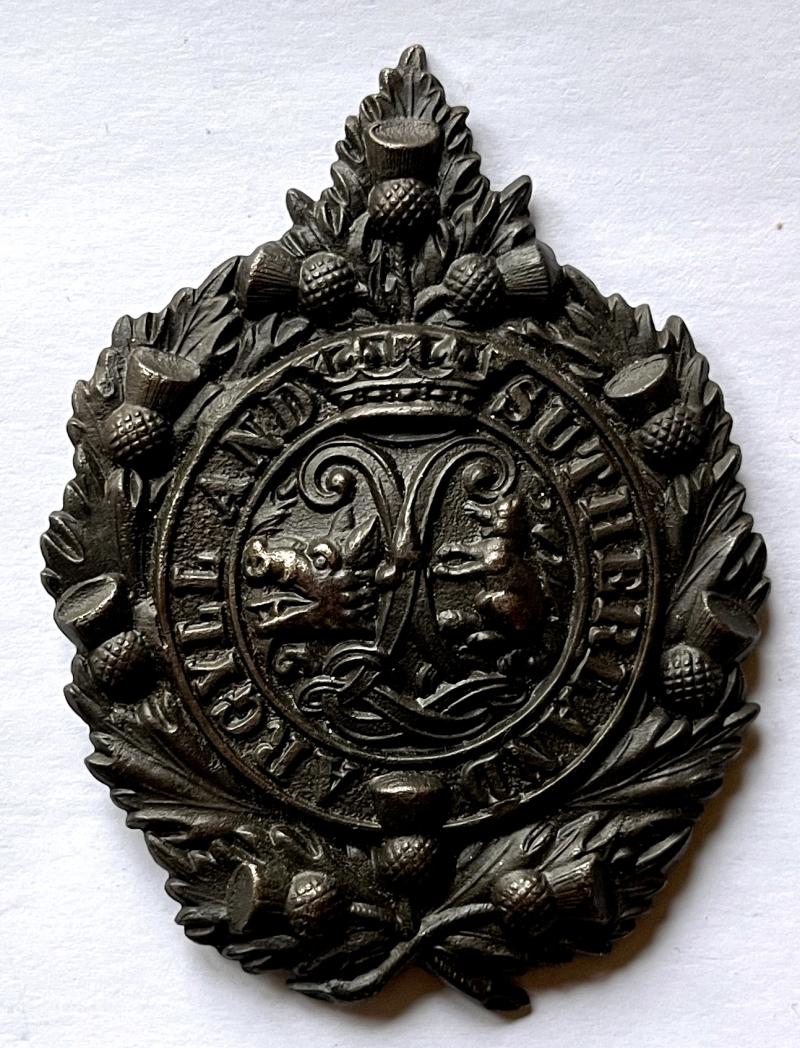 WW1 ARGYLL & SUTHERLAND HIGHLANDERS OFFICERS BRONZE OSD CAP BADGE - BLADES