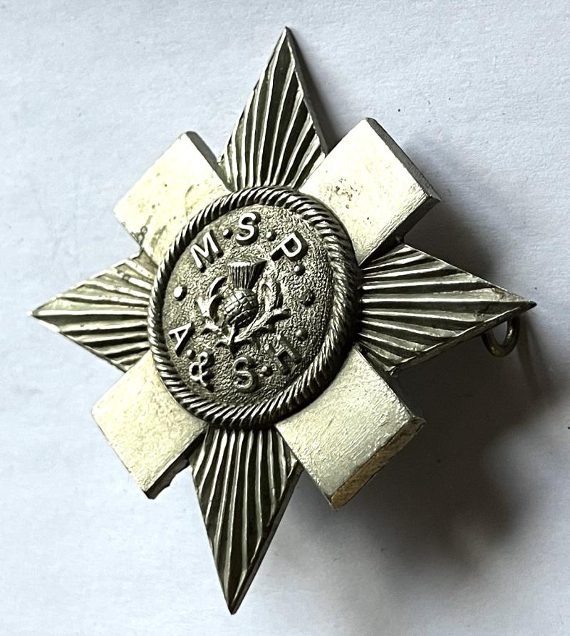 ARGYLL & SUTHERLAND HIGHLANDERS MUSIC SCHOOL OF PIPING WHITE METAL BADGE