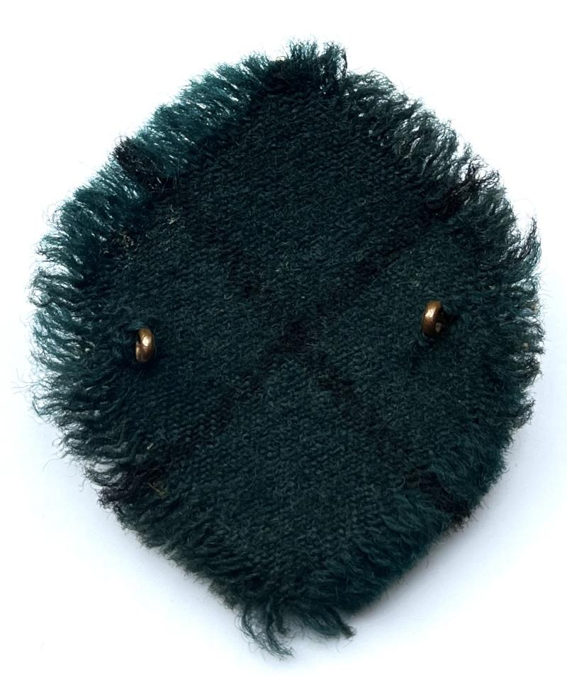 WW1 - ARGYLL & SUTHERLAND HLDRS. - SGT'S CAP BADGE / GAUNT / TARTAN PATCH