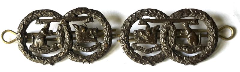 VICTORIAN - BOER WAR - ARGYLL & SUTHERLAND HLDRS OFFICERS BRONZE COLLAR PAIR