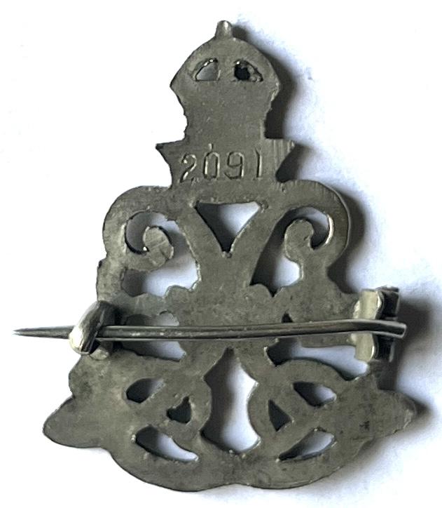 ARGYLL & SUTHERLAND HLDRS. - NUMBERED FUND RAISERS LAPEL BADGE. - HRH PRINCESS LOUISE - C/W PRESENTATION CARD AND BOX