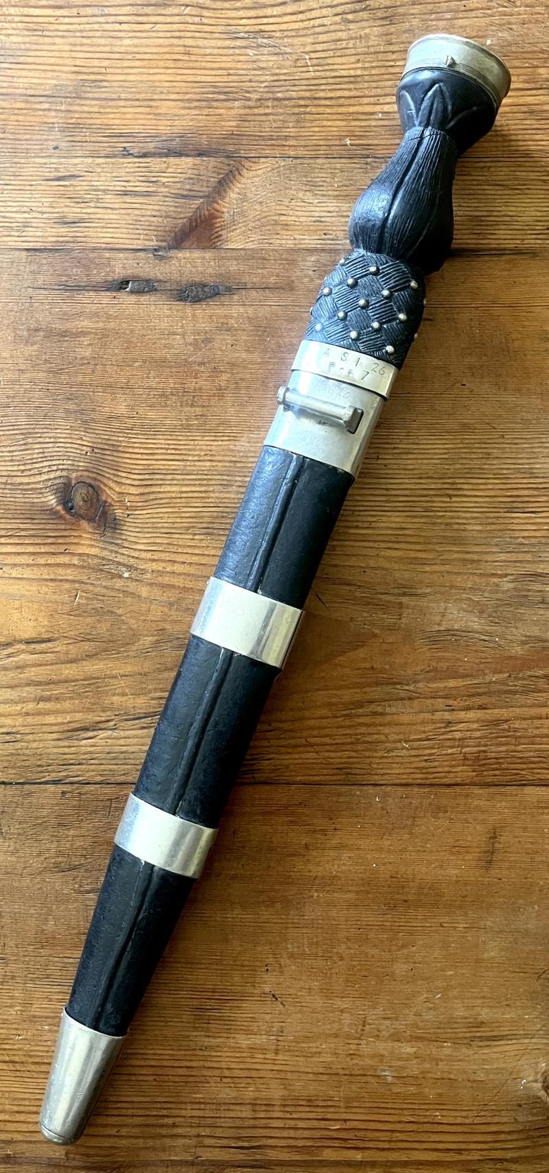 WW1 - MK 3 - ARGYLL & SUTHERLAND HLDRS. ARMY PIPERS G10 DIRK