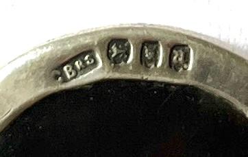 WW1 - ARGYLL & SUTHERLAND HLDRS. SILVER & TORTOISE SHELL SWEETHEART BADGE