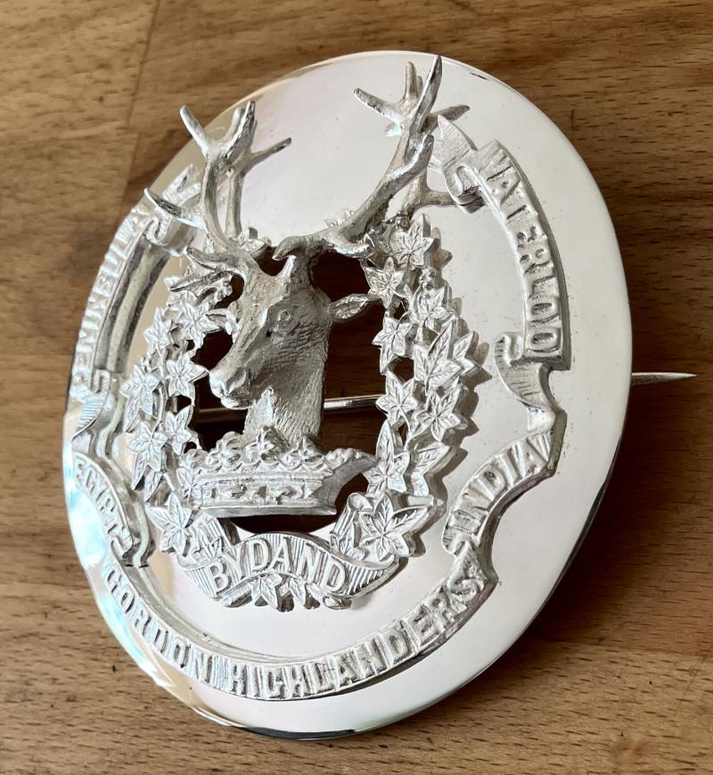 WW1 - GORDON HIGHLANDERS PIPERS PLAID BROOCH - SILVER PLATED
