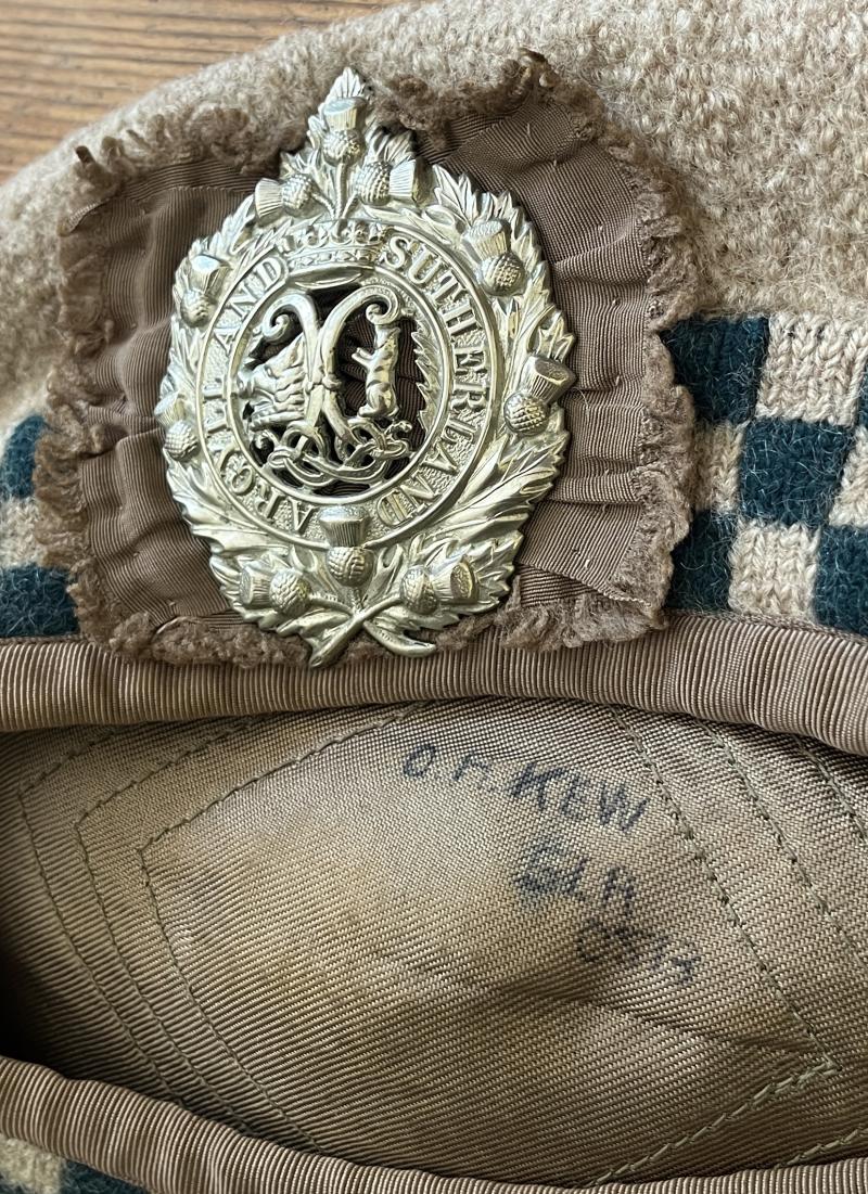 WW2 - ARGYLL & SUTHERLAND HLDRS. - OFFICERS BALMORAL BONNET C/W ORIGINAL FRETTED CAP BADGE