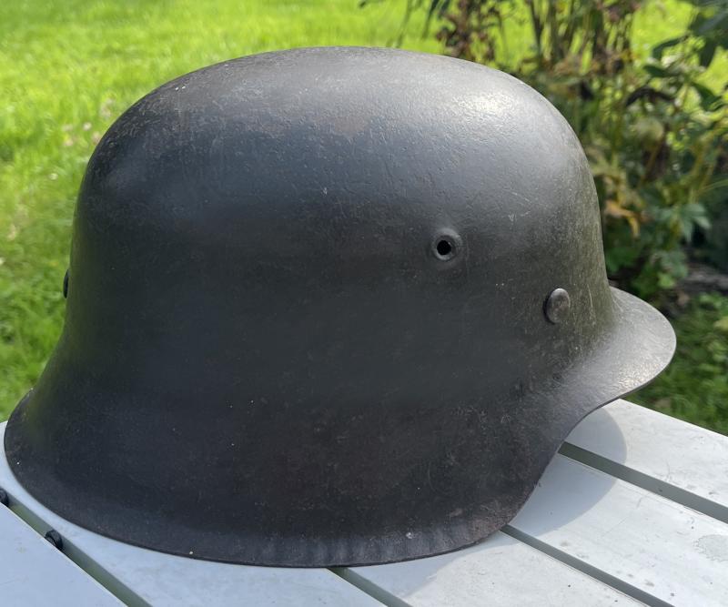 WW2 - M42 - GERMAN ARMY SINGLE DECAL HELMET
