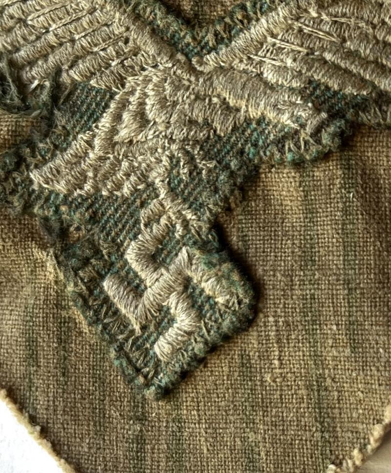 WW2 GERMAN FALLSCHIRMJAGER BREAST EAGLE CAMO SMOCK CUT OFF